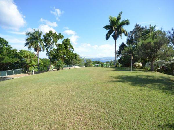 Jamaica Home 960629