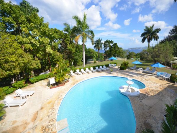 Jamaica Home 960629