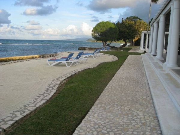 Jamaica Home 960631