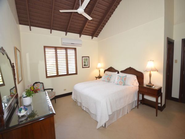 Jamaica Home 960641