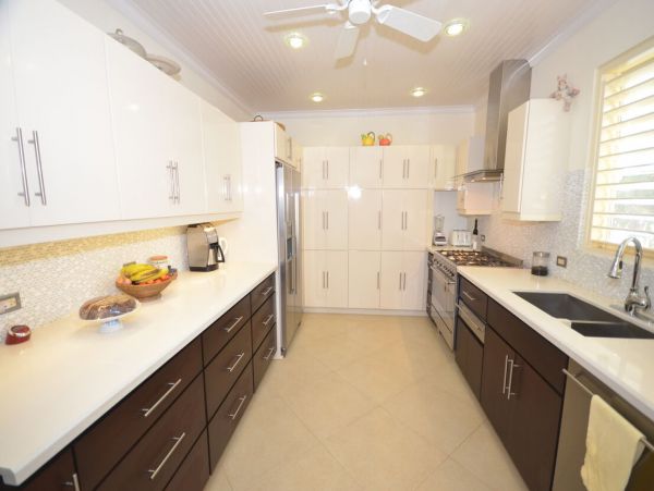 Jamaica Home 960641