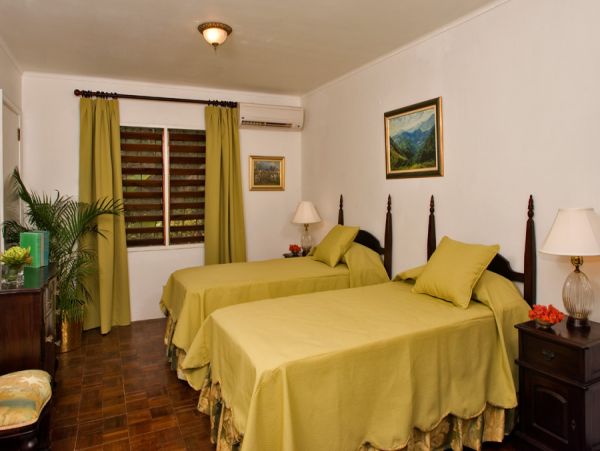 Jamaica Home 960644