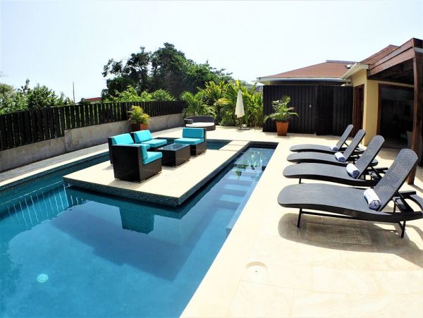 Jamaica Home 960646