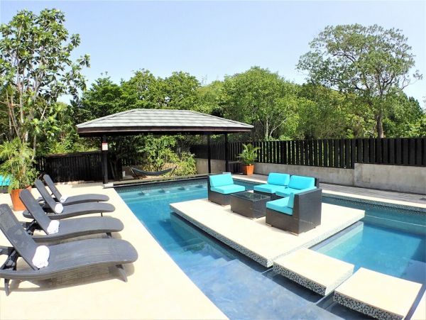 Jamaica Home 960646