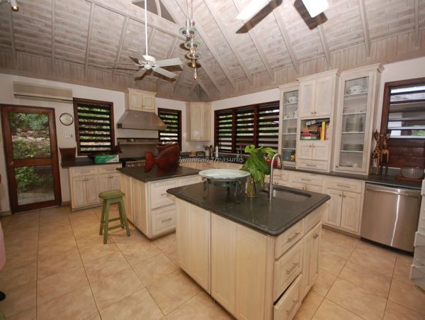 Jamaica Home 960660