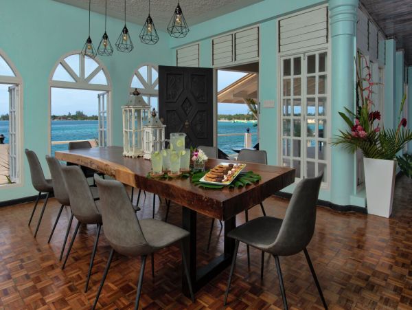 Jamaica Home 960664