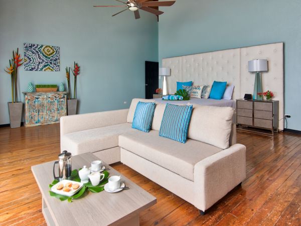 Jamaica Home 960664
