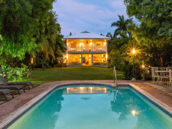 Jamaica Home 960665