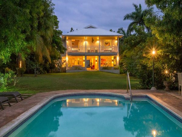 Jamaica Home 960665