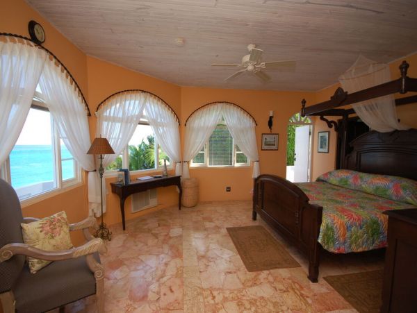 Jamaica Home 960667