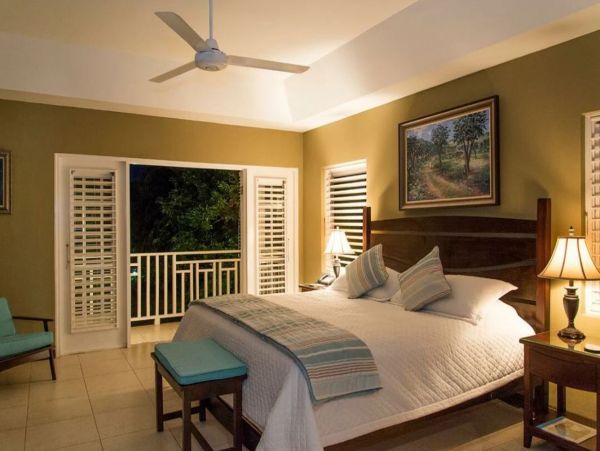 Bay Front Vacation Villa in Jamaica Sleeps 10 Guests