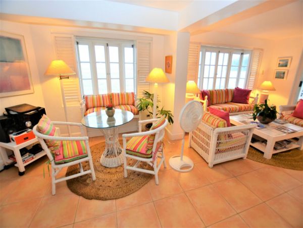 Jamaica Home 960679