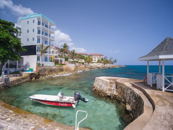 Jamaica Home 960685