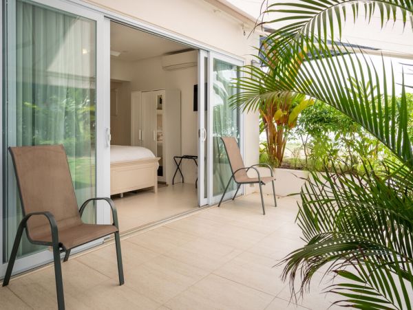 Jamaica Home 960687