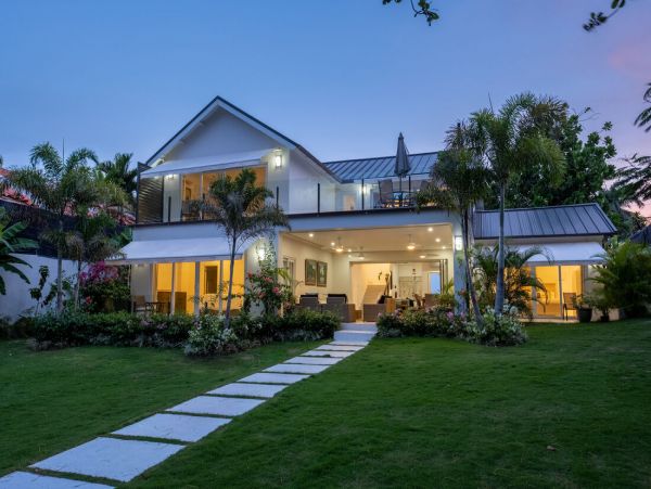 Jamaica Home 960688