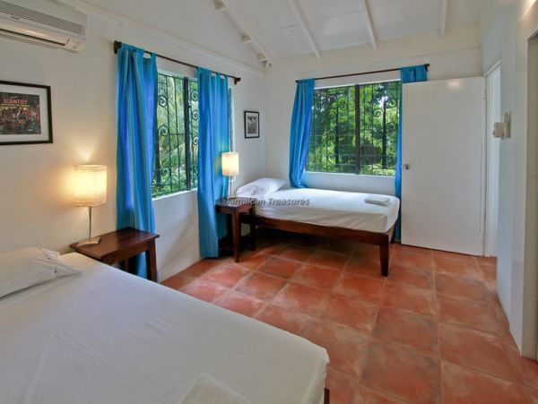 Jamaica Home 960689