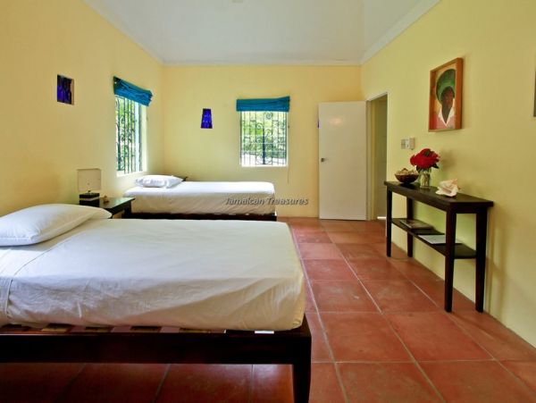 Jamaica Home 960689