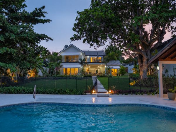 Jamaica Home 960690