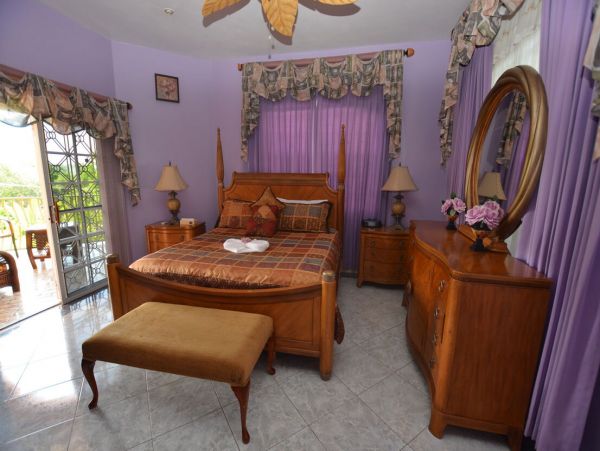 Jamaica Home 960695