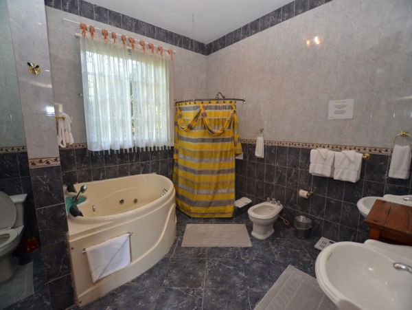 Jamaica Home 960698