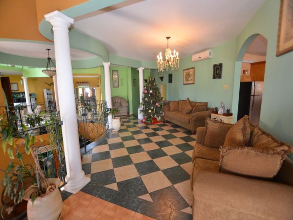 Jamaica Home 960698