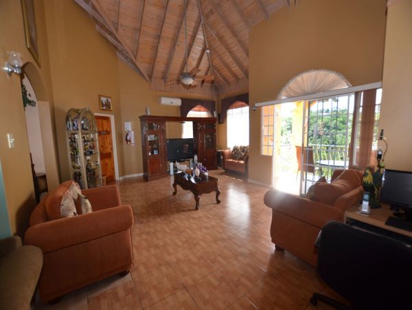 Jamaica Home 960698