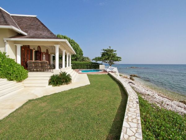 Jamaica Home 960699