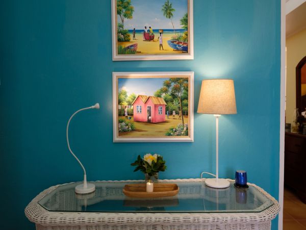 Jamaica Home 960702