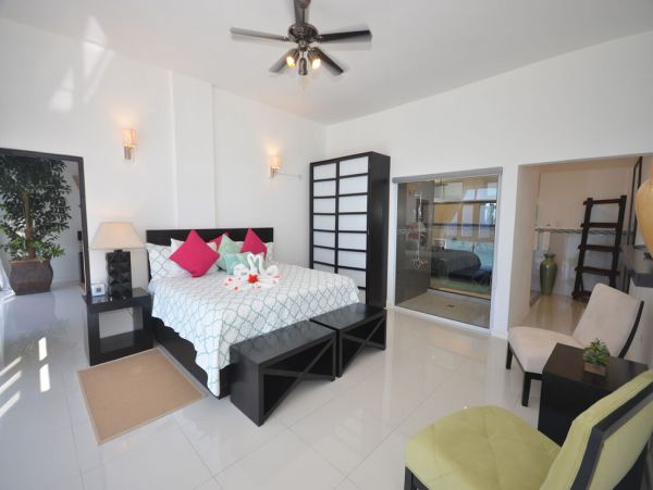 Jamaica Home 960706