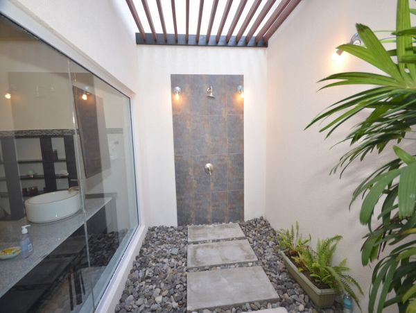 Jamaica Home 960706