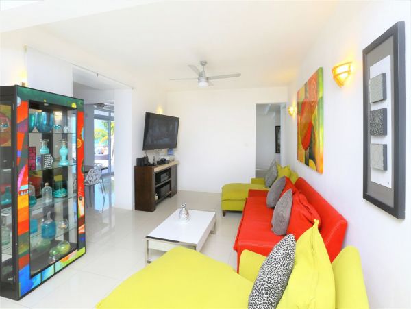 Jamaica Home 960709