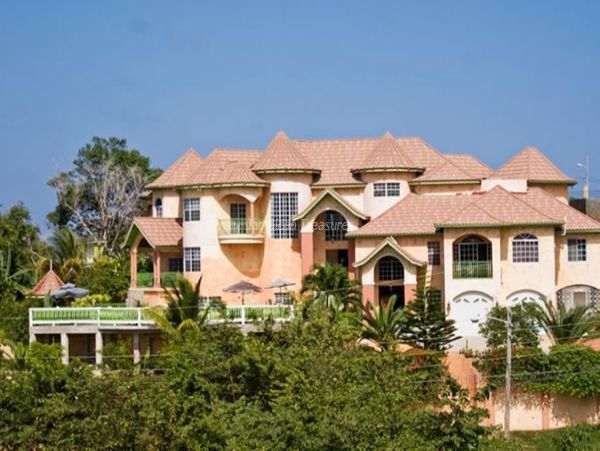 Jamaica Home 960712