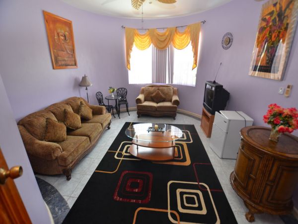 Jamaica Home 960712