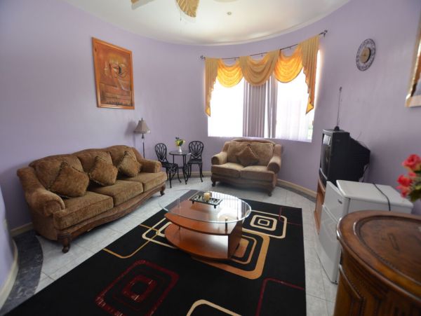 Jamaica Home 960712