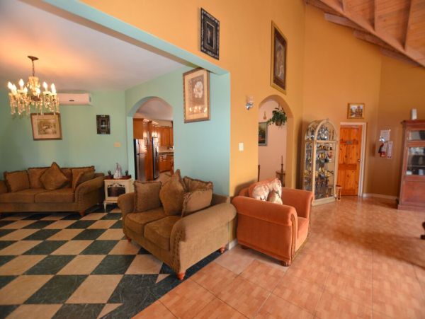 Jamaica Home 960712