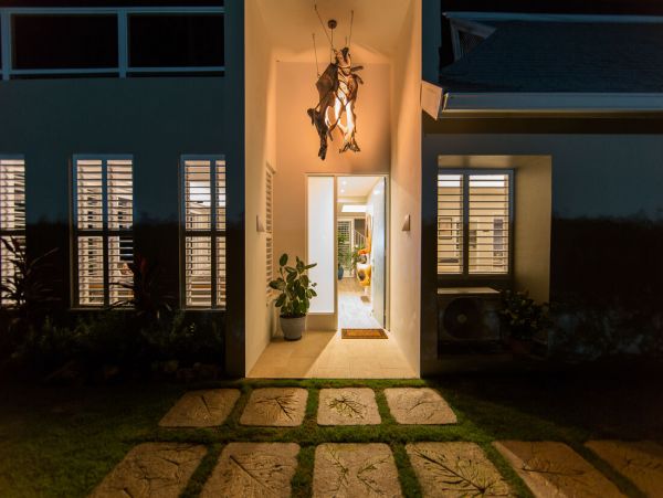 Jamaica Home 960715