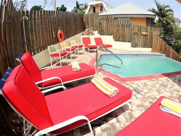 Jamaica Home 960717