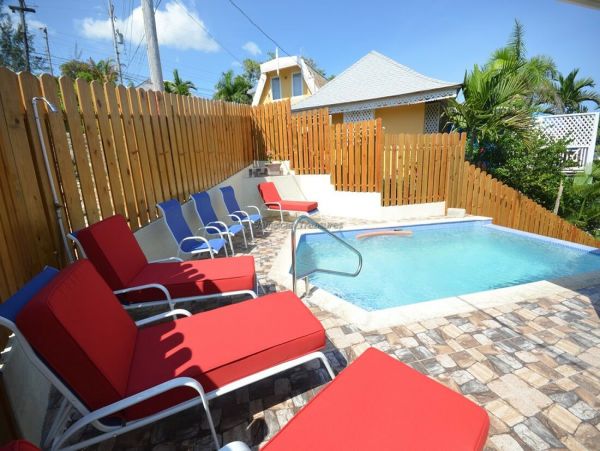 Jamaica Home 960717