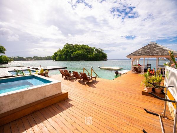 Jamaica Home 960722