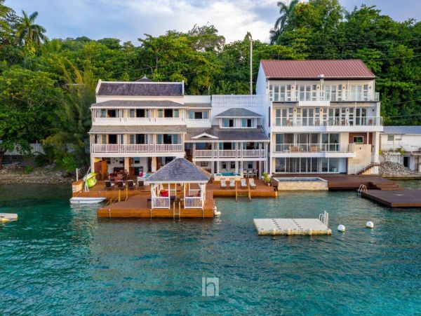 Jamaica Home 960722
