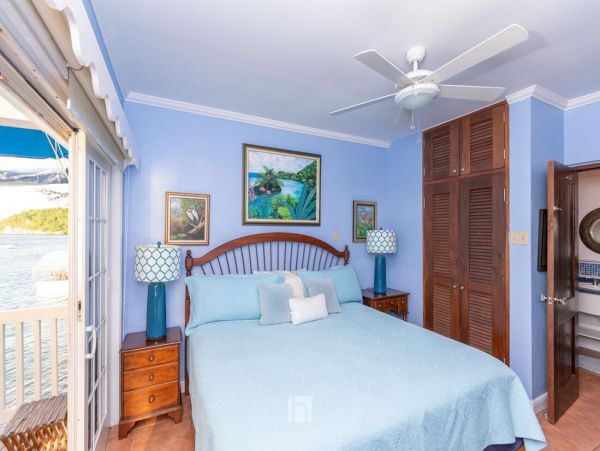Jamaica Home 960722