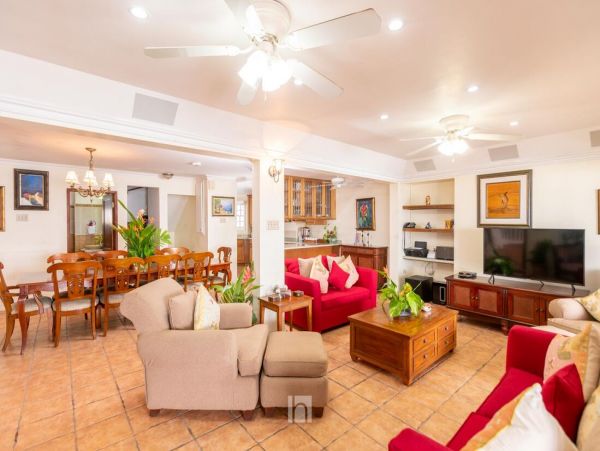 Jamaica Home 960724