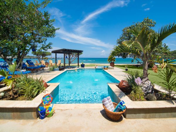 Jamaica Home 960726