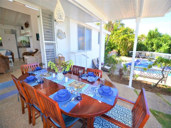 Jamaica Home 960728
