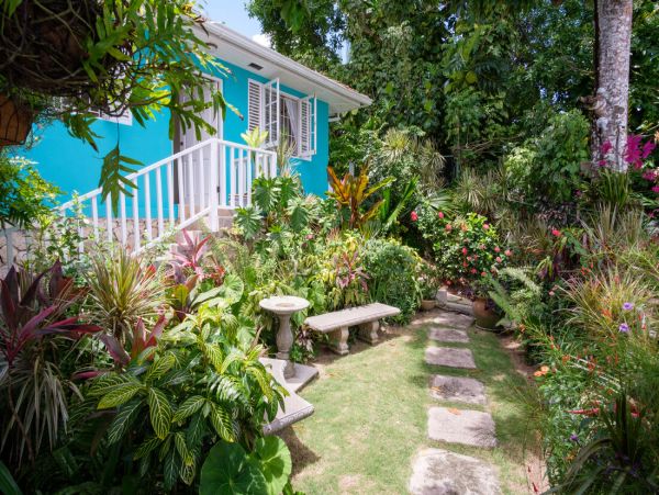 Jamaica Home 960732