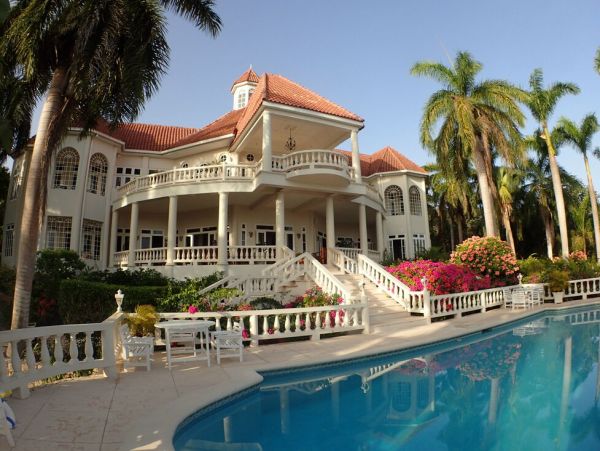Jamaica Home 960741