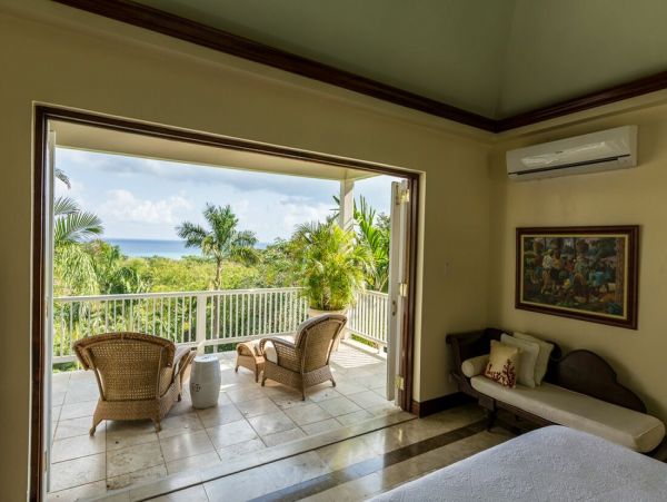 Jamaica Home 960742