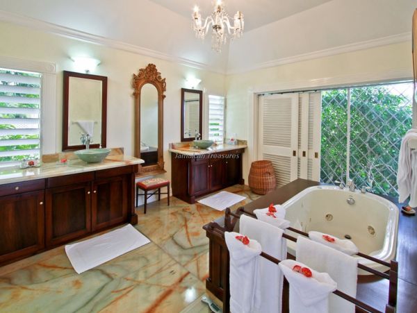 Jamaica Home 960749