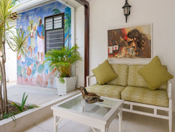 Jamaica Home 960759