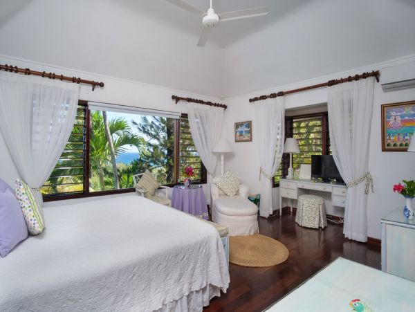 Jamaica Home 960759